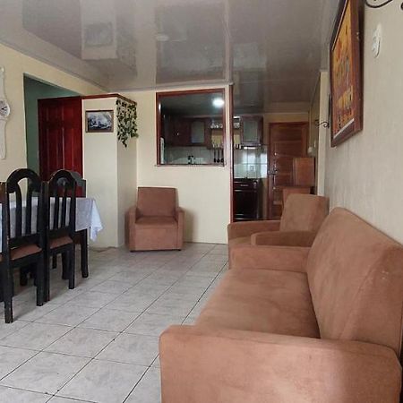Hostel Casa Marina Puerto Limon Exterior photo