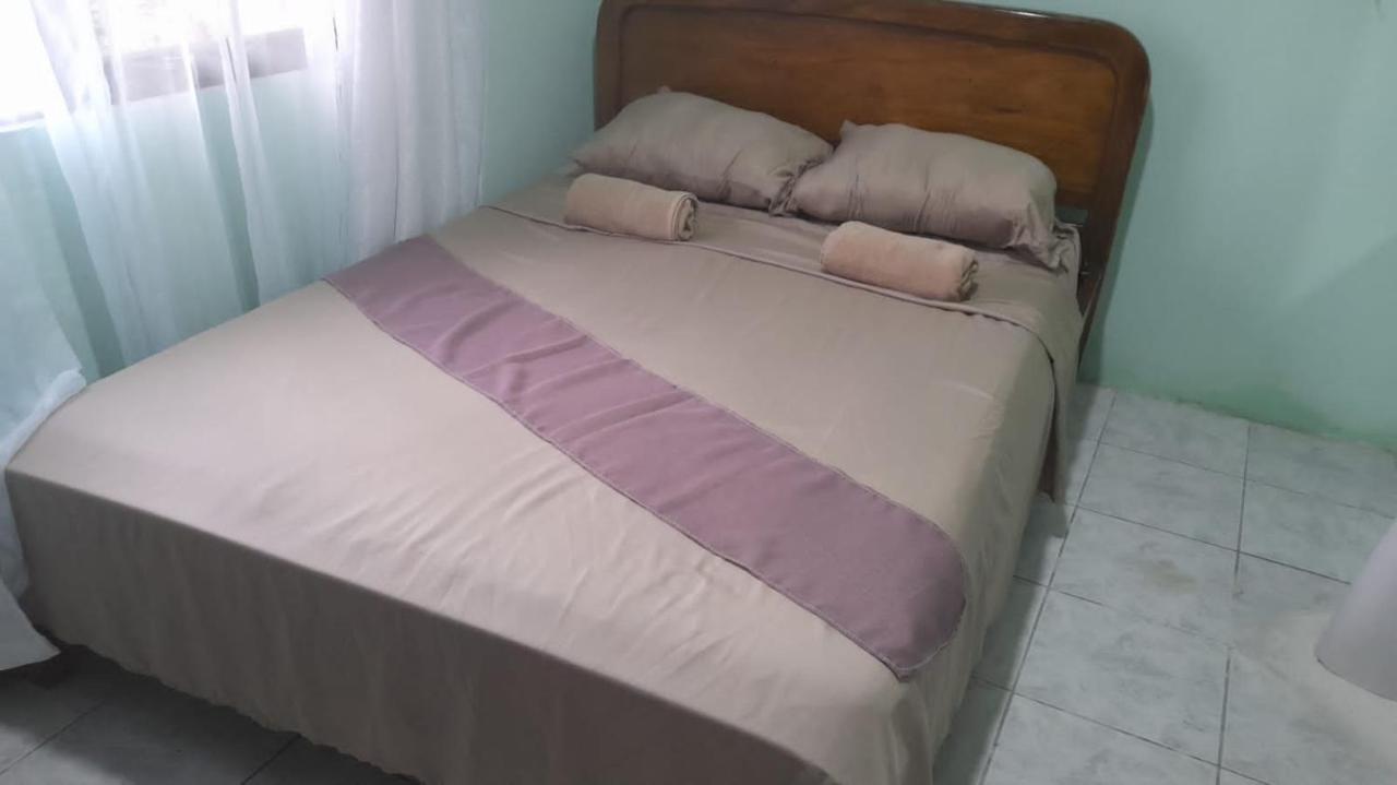 Hostel Casa Marina Puerto Limon Exterior photo